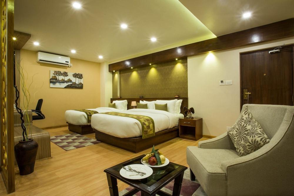 Yatri Suites&Spa Kathmandu Bagian luar foto