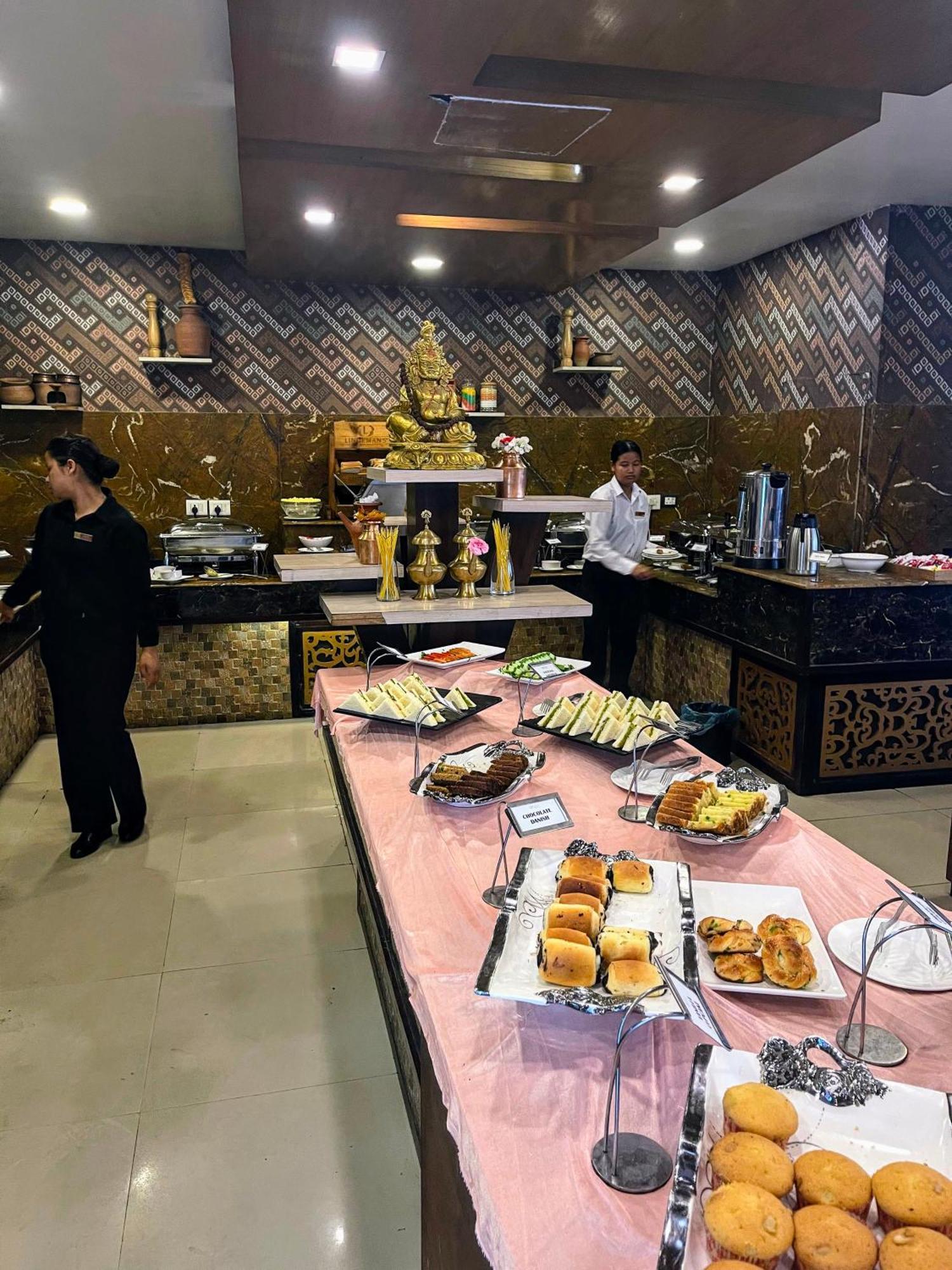 Yatri Suites&Spa Kathmandu Bagian luar foto
