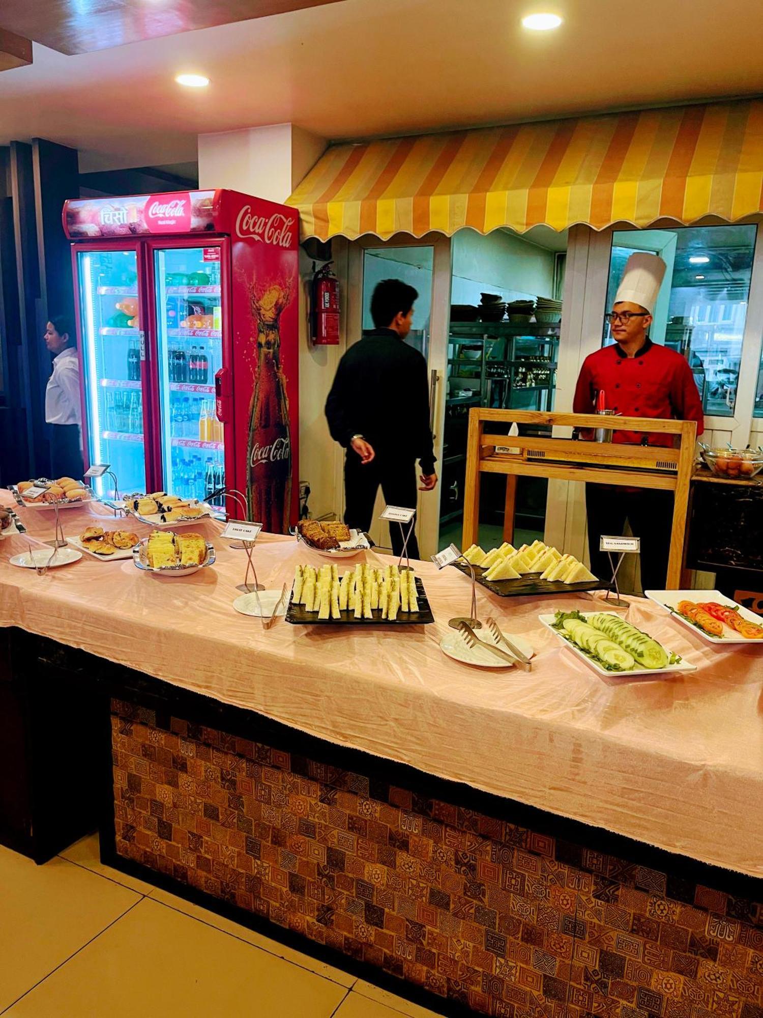 Yatri Suites&Spa Kathmandu Bagian luar foto