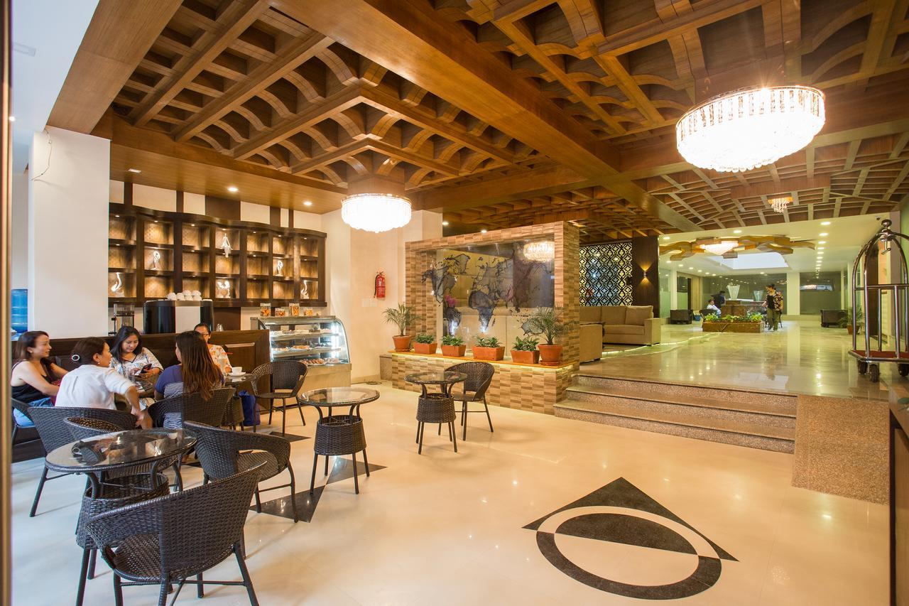 Yatri Suites&Spa Kathmandu Bagian luar foto