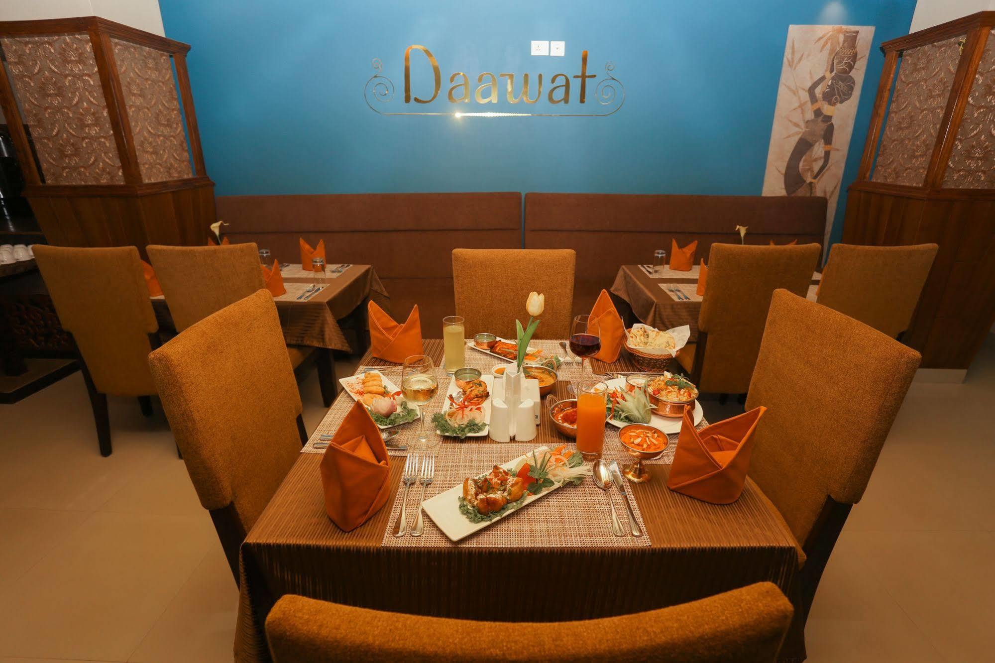 Yatri Suites&Spa Kathmandu Bagian luar foto