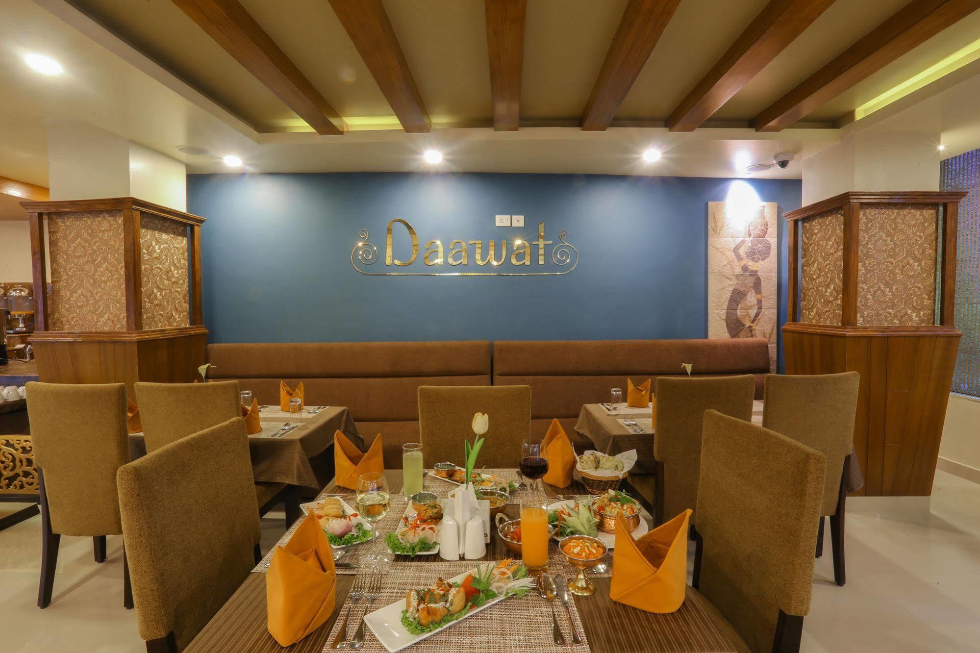 Yatri Suites&Spa Kathmandu Bagian luar foto
